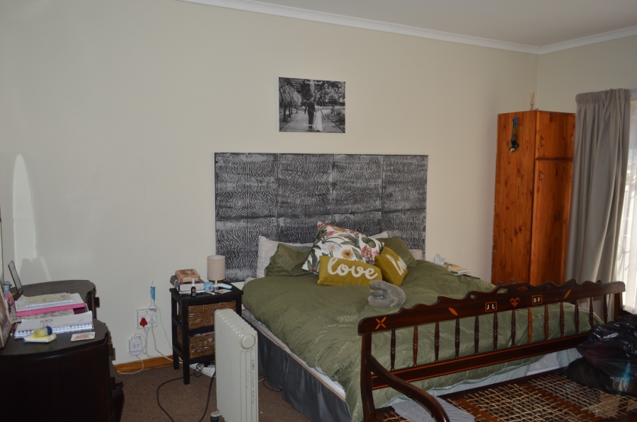 4 Bedroom Property for Sale in Flamwood North West